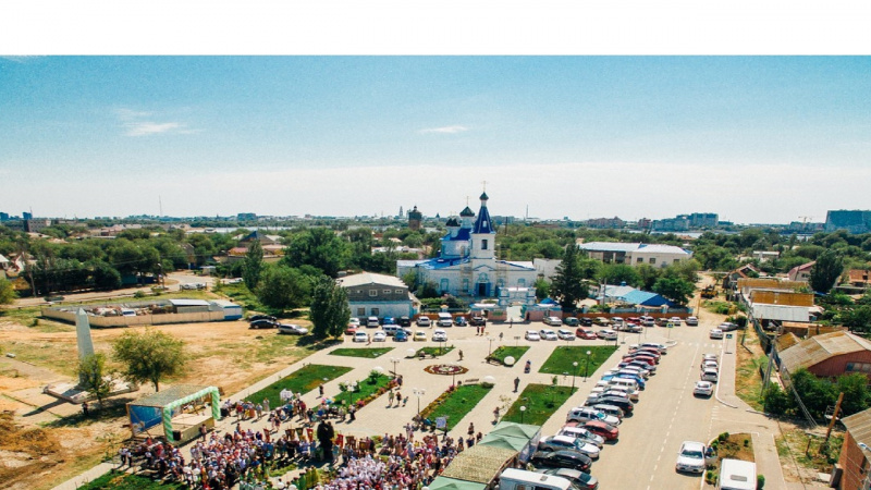 Файл:Храм Преображения Господня в Астрахани.jpg